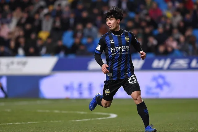 HLV của Công Phượng tại Incheon United bị sa thải - Ảnh 1.