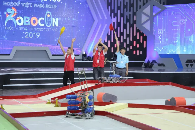 Những chiến thắng tuyệt đối Uukhai đầu tiên tại Robocon Việt Nam 2019 - Ảnh 32.