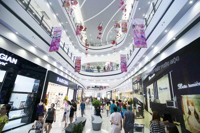 Hàng ngàn người choáng ngợp trước AEON MALL Tân Phú Celadon phiên bản “Double Size” - Ảnh 1.