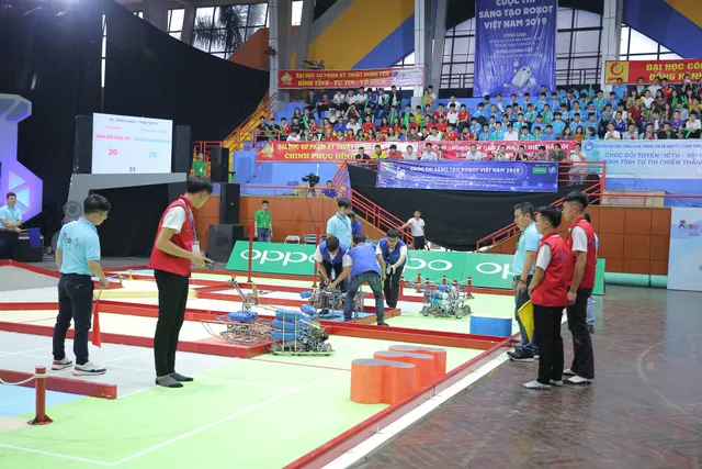 Robocon Việt Nam 2019: Xây dựng bất ngờ vượt qua người anh em Bách khoa - Ảnh 3. Robocon Việt Nam 2019: Xây dựng bất ngờ vượt qua người anh em Bách khoa - Ảnh 3.
