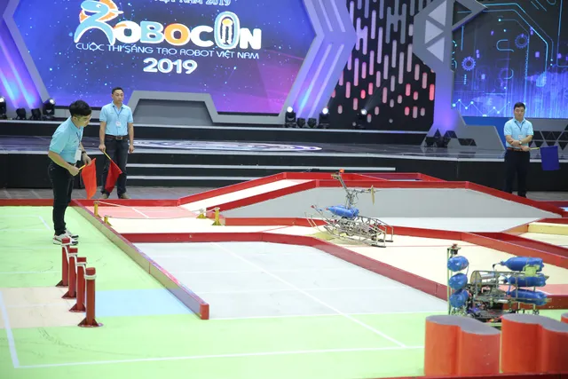 Robocon Việt Nam 2019: Xây dựng bất ngờ vượt qua người anh em Bách khoa - Ảnh 5. Robocon Việt Nam 2019: Xây dựng bất ngờ vượt qua người anh em Bách khoa - Ảnh 5.