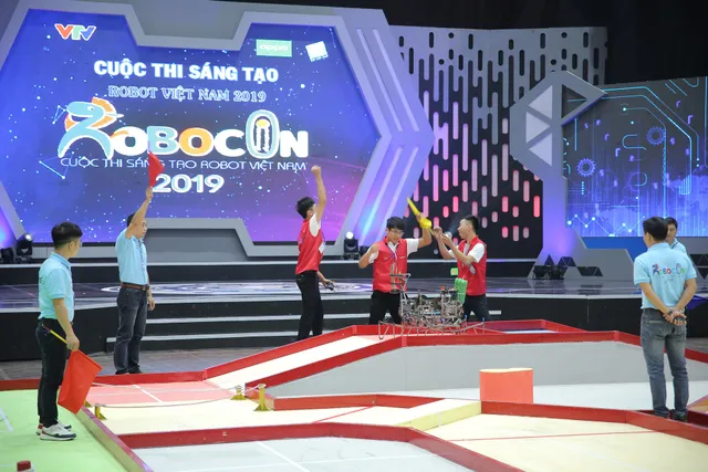 Robocon Việt Nam 2019: Xây dựng bất ngờ vượt qua người anh em Bách khoa - Ảnh 9. Robocon Việt Nam 2019: Xây dựng bất ngờ vượt qua người anh em Bách khoa - Ảnh 9.