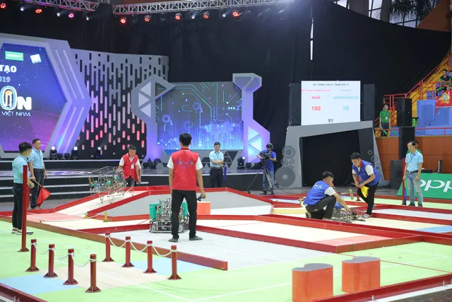Robocon Việt Nam 2019: Xây dựng bất ngờ vượt qua người anh em Bách khoa - Ảnh 22. Robocon Việt Nam 2019: Xây dựng bất ngờ vượt qua người anh em Bách khoa - Ảnh 22.
