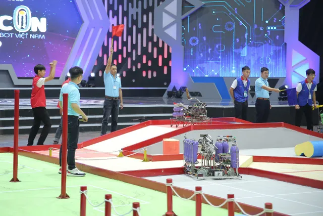 Robocon Việt Nam 2019: Xây dựng bất ngờ vượt qua người anh em Bách khoa - Ảnh 27. Robocon Việt Nam 2019: Xây dựng bất ngờ vượt qua người anh em Bách khoa - Ảnh 27.