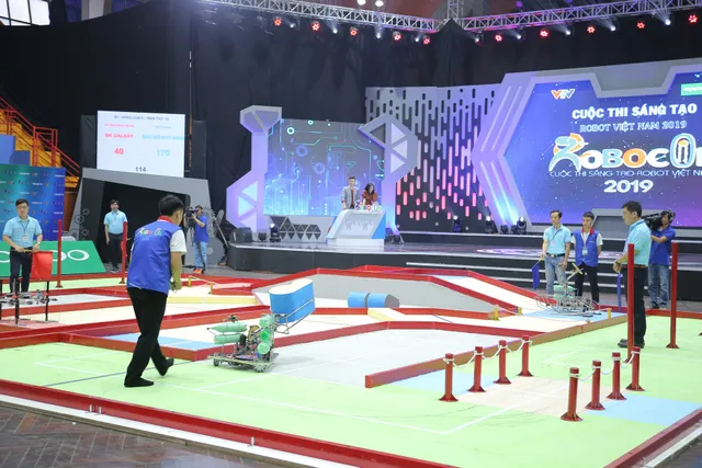 Robocon Việt Nam 2019: Xây dựng bất ngờ vượt qua người anh em Bách khoa - Ảnh 38. Robocon Việt Nam 2019: Xây dựng bất ngờ vượt qua người anh em Bách khoa - Ảnh 38.