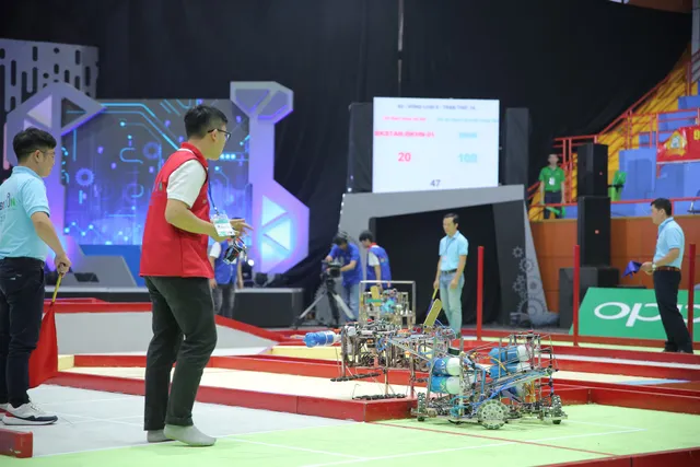 Robocon Việt Nam 2019: Xây dựng bất ngờ vượt qua người anh em Bách khoa - Ảnh 40. Robocon Việt Nam 2019: Xây dựng bất ngờ vượt qua người anh em Bách khoa - Ảnh 40.