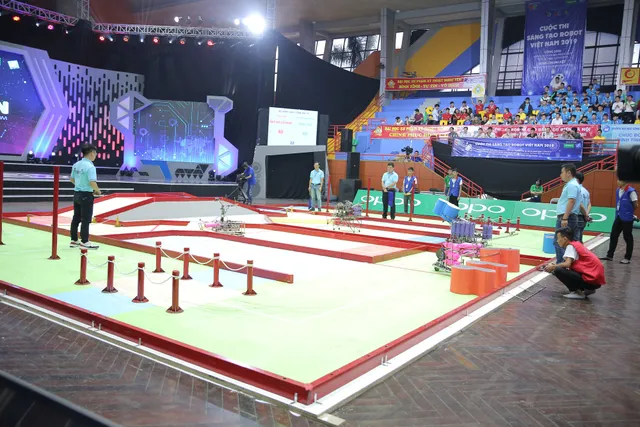 Robocon Việt Nam 2019: Xây dựng bất ngờ vượt qua người anh em Bách khoa - Ảnh 41. Robocon Việt Nam 2019: Xây dựng bất ngờ vượt qua người anh em Bách khoa - Ảnh 41.