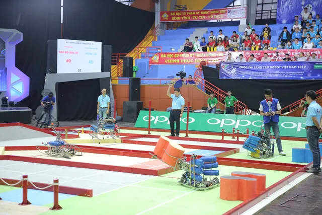 Robocon Việt Nam 2019: Xây dựng bất ngờ vượt qua người anh em Bách khoa - Ảnh 47. Robocon Việt Nam 2019: Xây dựng bất ngờ vượt qua người anh em Bách khoa - Ảnh 47.
