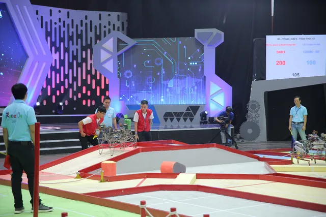 Robocon Việt Nam 2019: Xây dựng bất ngờ vượt qua người anh em Bách khoa - Ảnh 56. Robocon Việt Nam 2019: Xây dựng bất ngờ vượt qua người anh em Bách khoa - Ảnh 56.
