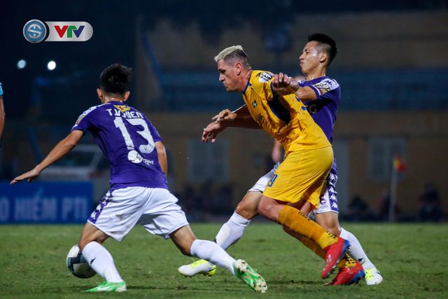 ẢNH: Thắng đậm Sông Lam Nghệ An, CLB Hà Nội vươn lên dẫn đầu V.League - Ảnh 11.