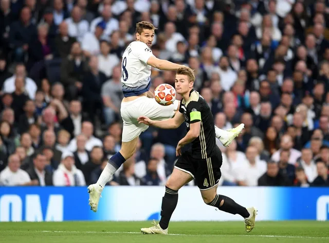 ẢNH: Toàn cảnh thất bại của Tottenham trên sân nhà trước Ajax - Ảnh 3.