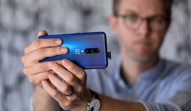 OnePlus 7 Pro ra mắt: Snapdragon 855, camera 48 MP, giá từ hơn 15 triệu đồng - Ảnh 2.