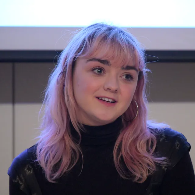 Arya Stark Maisie Williams mở lòng về sang chấn tâm lý - Ảnh 1.