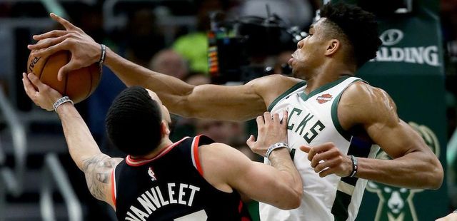 Shaquille ONeal mong được thấy phong thái nhà vô địch đến từ Antetokounmpo - Ảnh 2.