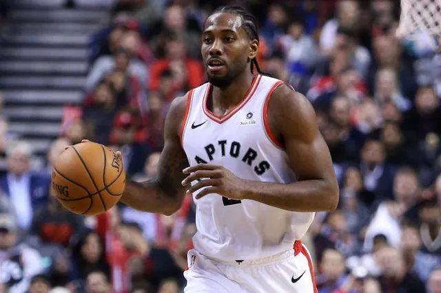 Tấm thịnh tình của người dân Toronto dành cho Kawhi Leonard - Ảnh 1.