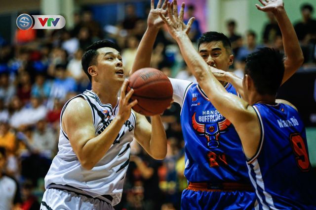 VBA Pre-season 2019 Game 5: Hanoi Buffaloes nhận thất bại thứ 2 - Ảnh 5.