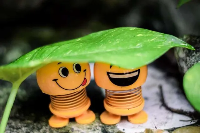 Đồ chơi thú nhún Emoji lò xo được giới trẻ săn đón bởi những biểu cảm đáng yêu - Ảnh 5.