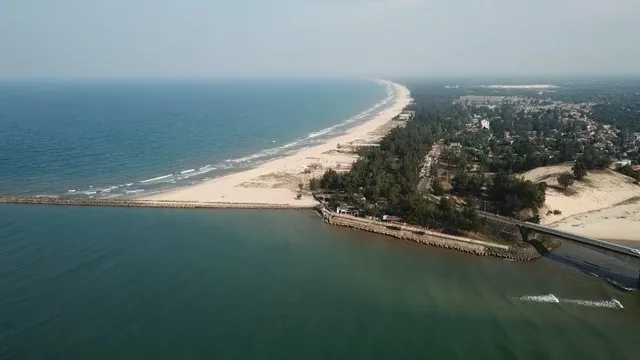 Việt Nam đủ điều kiện trở thành một cường quốc biển mạnh - Ảnh 1. Việt Nam đủ điều kiện trở thành một cường quốc biển mạnh - Ảnh 1.