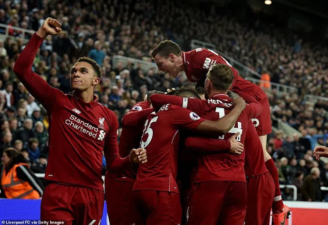 Man Utd chưa từng kiếm được số điểm nhiều như Liverpool lúc này - Ảnh 1. Man Utd chưa từng kiếm được số điểm nhiều như Liverpool lúc này - Ảnh 1.