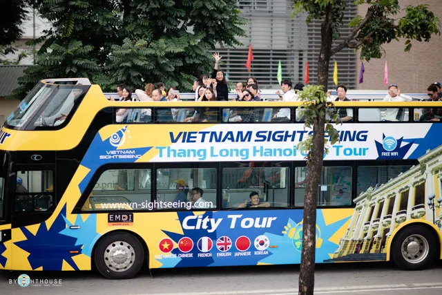 TP Hạ Long sắp triển khai xe bus hai tầng phục vụ du lịch - Ảnh 2.