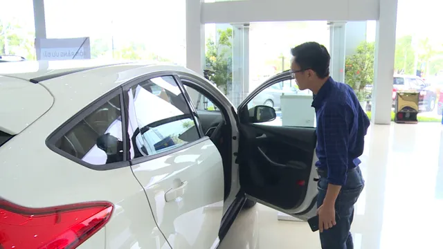 Tiêu thụ ô tô nhập khẩu tăng 210% - Ảnh 1. Tiêu thụ ô tô nhập khẩu tăng 210% - Ảnh 1.