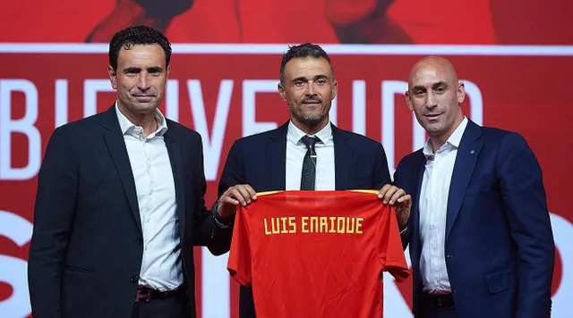 Luis Enrique từ chức HLV trưởng ĐT Tây Ban Nha - Ảnh 1.