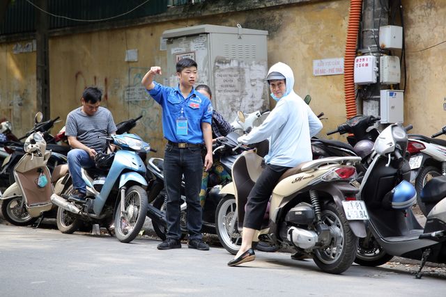 Thi THPT Quốc gia 2019: Đề thi Toán không quá khó thở đối với các thí sinh - Ảnh 2.