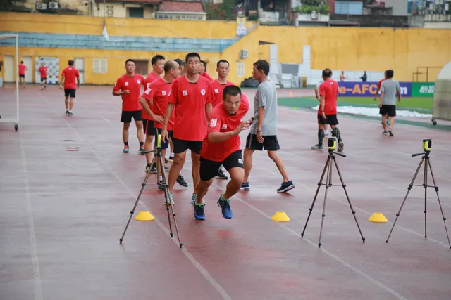 V.League 2019: 4 trọng tài không vượt qua bài kiểm tra thể lực giữa mùa giải - Ảnh 1.