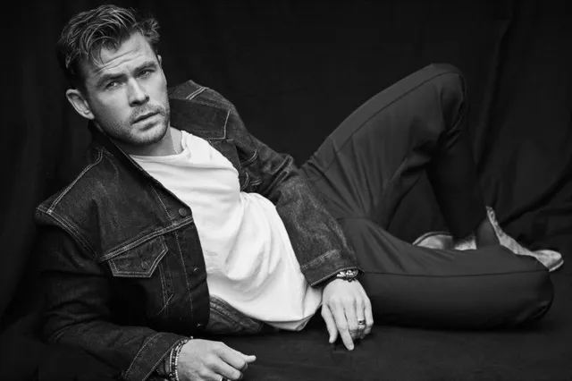 Ngây ngất với bộ ảnh mới của Thầm sấm Chris Hemsworth - Ảnh 12.