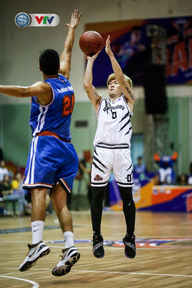 VBA 2019: Hanoi Buffaloes tiếp tục nhận thất bại ở trận derby - Ảnh 11.