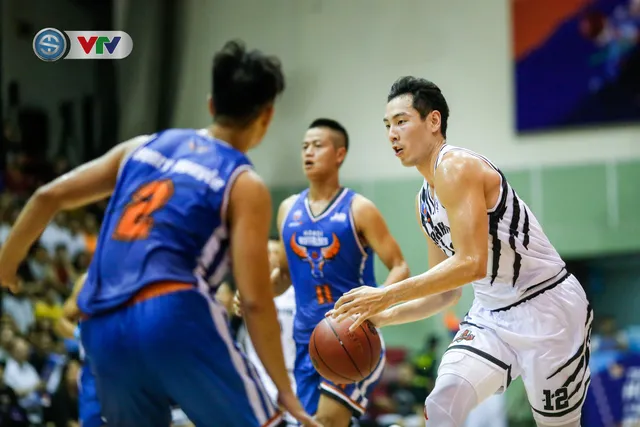 VBA 2019: Hanoi Buffaloes tiếp tục nhận thất bại ở trận derby - Ảnh 12.