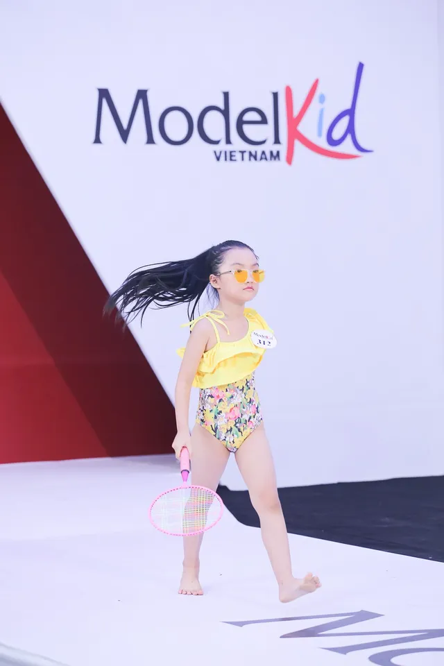 Cuộc đổ bộ màu sắc của các siêu mẫu nhí tại Model Kid Việt Nam 2019 - Ảnh 6. Cuộc đổ bộ màu sắc của các siêu mẫu nhí tại Model Kid Việt Nam 2019 - Ảnh 6.