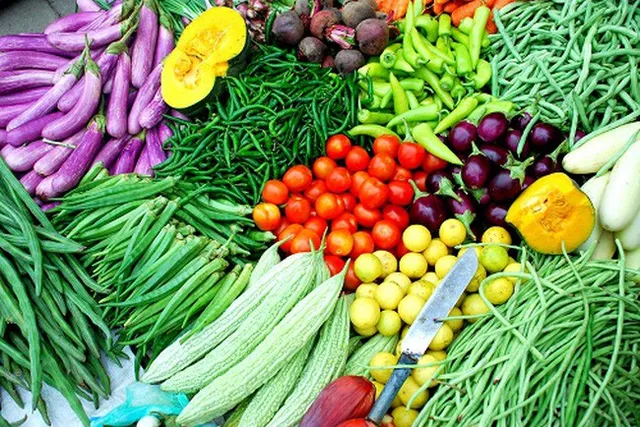 Giá rau Đà Lạt tăng gần gấp đôi - Ảnh 1.