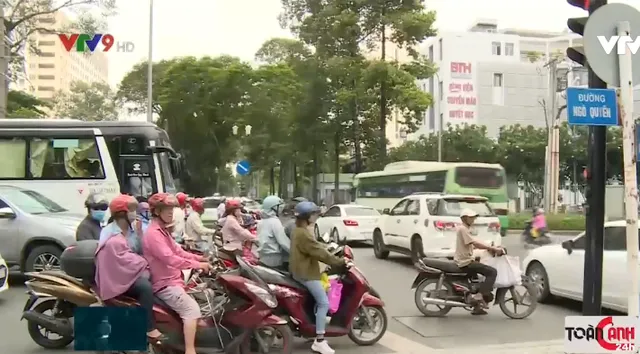 Cần tính toán lại phương án giảm ùn tắc giao thông với giao lộ vòng xuyến