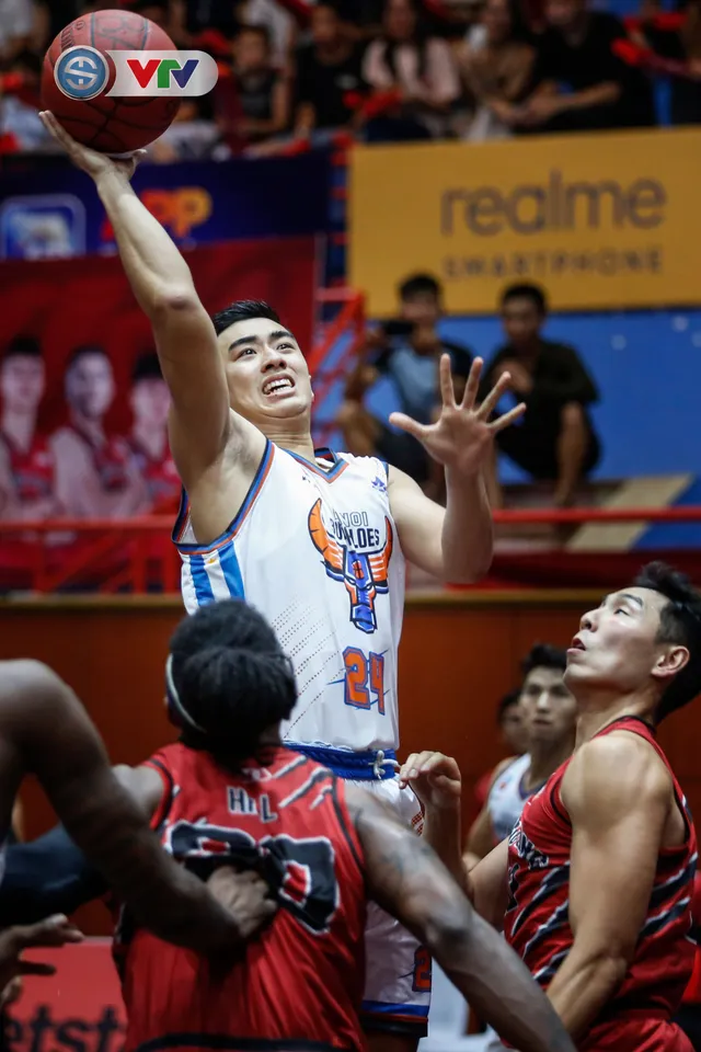 ẢNH: Thang Long Warriors có chiến thắng đầu tiên tại VBA 2019 - Ảnh 2.