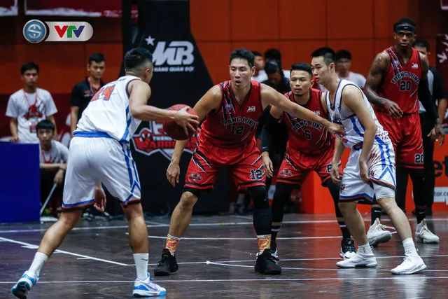 ẢNH: Thang Long Warriors có chiến thắng đầu tiên tại VBA 2019 - Ảnh 3.