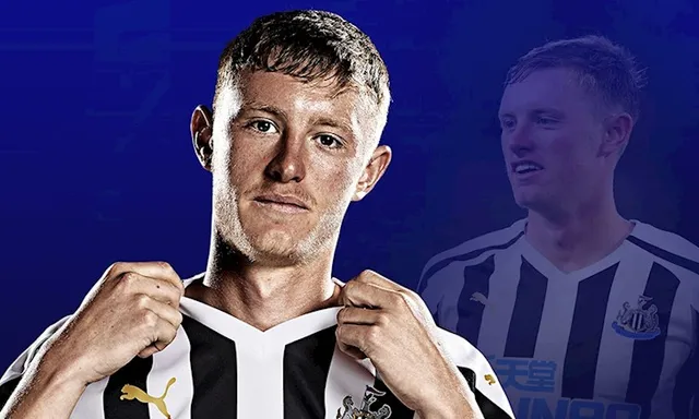 mu-ha-hoc-mom-truoc-muc-gia-dien-ro-cua-sean-longstaff-anh-1_1