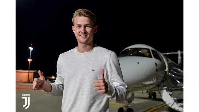 Matthijs de Ligt tới Italia kiểm tra y tế, chuẩn bị gia nhập Juventus - Ảnh 5.