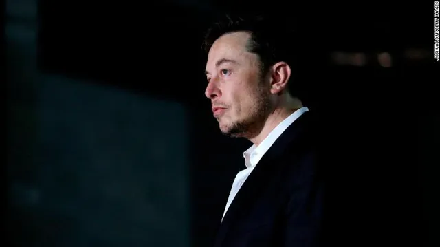 Elon Musk muốn cấy chip vào não người và kết nối với smartphone - Ảnh 1.