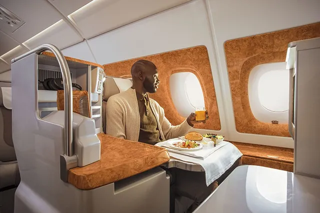Emirates tiếp tục tung chiêu thu hút du khách mùa hè - Ảnh 1. Emirates tiếp tục tung chiêu thu hút du khách mùa hè - Ảnh 1.