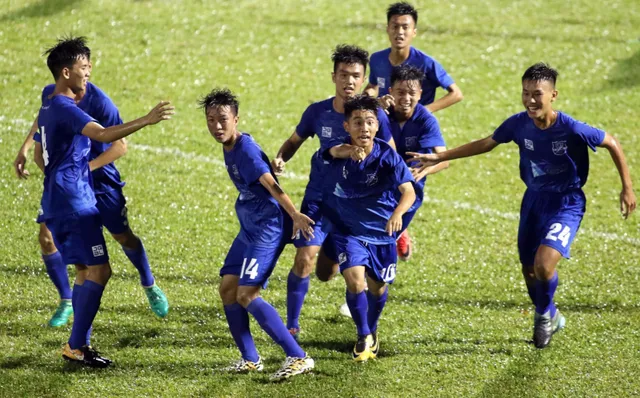 VCK U17 Quốc gia 2019: Thanh Hóa và B.Bình Dương bất phân thắng bại - Ảnh 2.