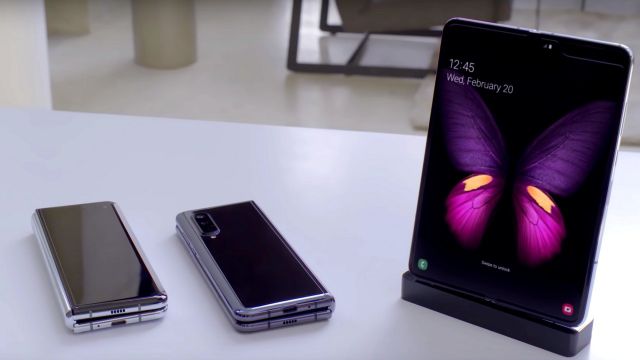 Sếp lớn lỡ miệng, Samsung hớ nặng với Galaxy Fold - Ảnh 2.