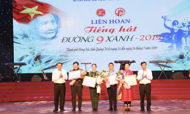 Liên hoan Tiếng hát Đường 9 Xanh 2019 khép lại với nhiều tiết mục ấn tượng - Ảnh 9.