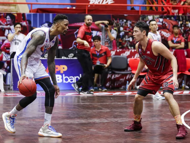 VBA 2019: Hanoi Buffaloes giành chiến thắng ở Derby Thủ đô - Ảnh 2.