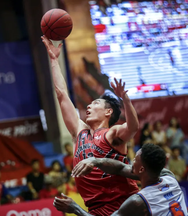 VBA 2019: Hanoi Buffaloes giành chiến thắng ở Derby Thủ đô - Ảnh 10.