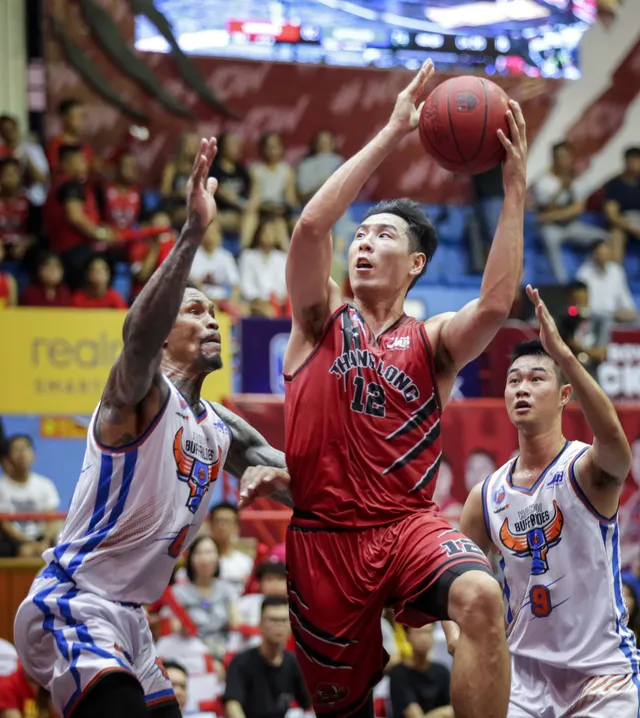 VBA 2019: Hanoi Buffaloes giành chiến thắng ở Derby Thủ đô - Ảnh 6.