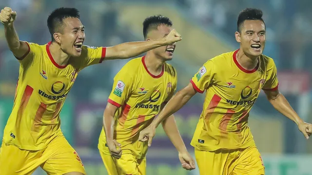 Độ tuổi trung bình V.League 2020: Hoàng Anh Gia Lai trẻ nhất! - Ảnh 3.