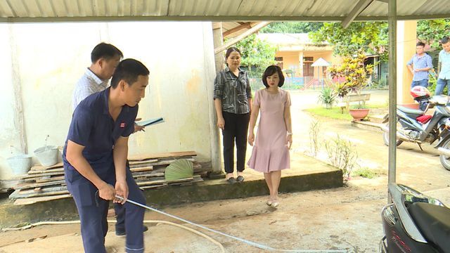 Quỹ Tấm lòng Việt và du học sinh Mỹ khoác chiếc áo mới cho điểm trường vùng cao - Ảnh 28.