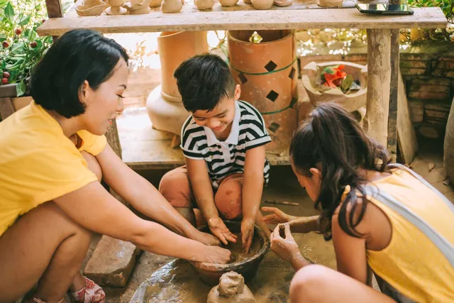 Ca sĩ Thái Thùy Linh: Tôi sống chậm lại để cùng các con đi thật nhiều nơi - Ảnh 3.