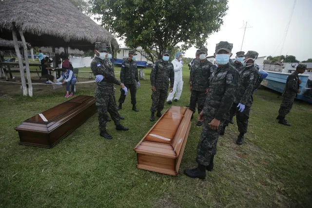 Chìm tàu cá tại Honduras, 27 người thiệt mạng - Ảnh 8.